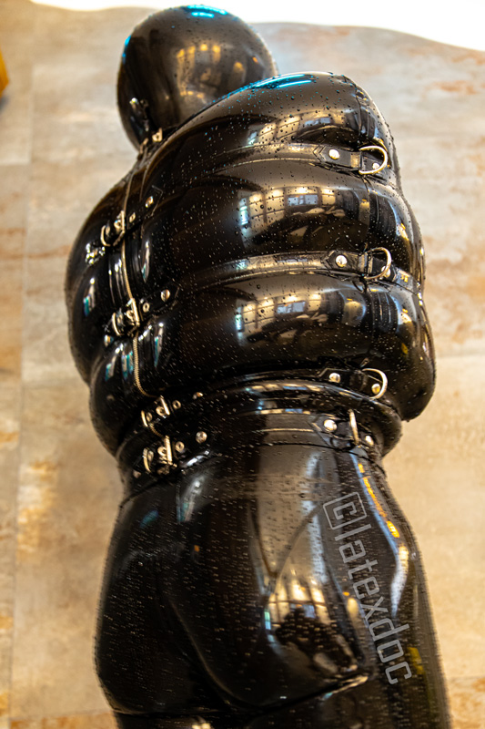 latex_doc's tweet photo. Some more heavy rubber - completely under control and inflated 🔒 https://t.co/LDbGdY9D2d