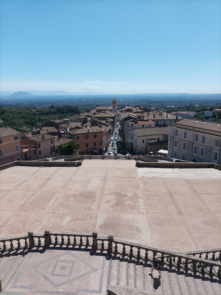 Vista di #Caprarola dal #PalazzoFarnese...