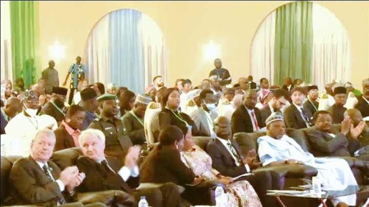 SDGRadioNG's tweet photo. @SG_YemiAdeniran of @NBS_Nigeria giving welcome remarks @ossap_sdgs
Led #LaunchSDG3and4Reports
A first in the Global South! #LaunchSDG3and4Reports #GoodHealth #WellBeing #QualityEducation #SDGNG #SDGEvaluation #Agenda2030 #GovtAtWorkNG #SDGRadio #SDGRadioNG #BeTheFuture https://t.co/X50HLpxaFP