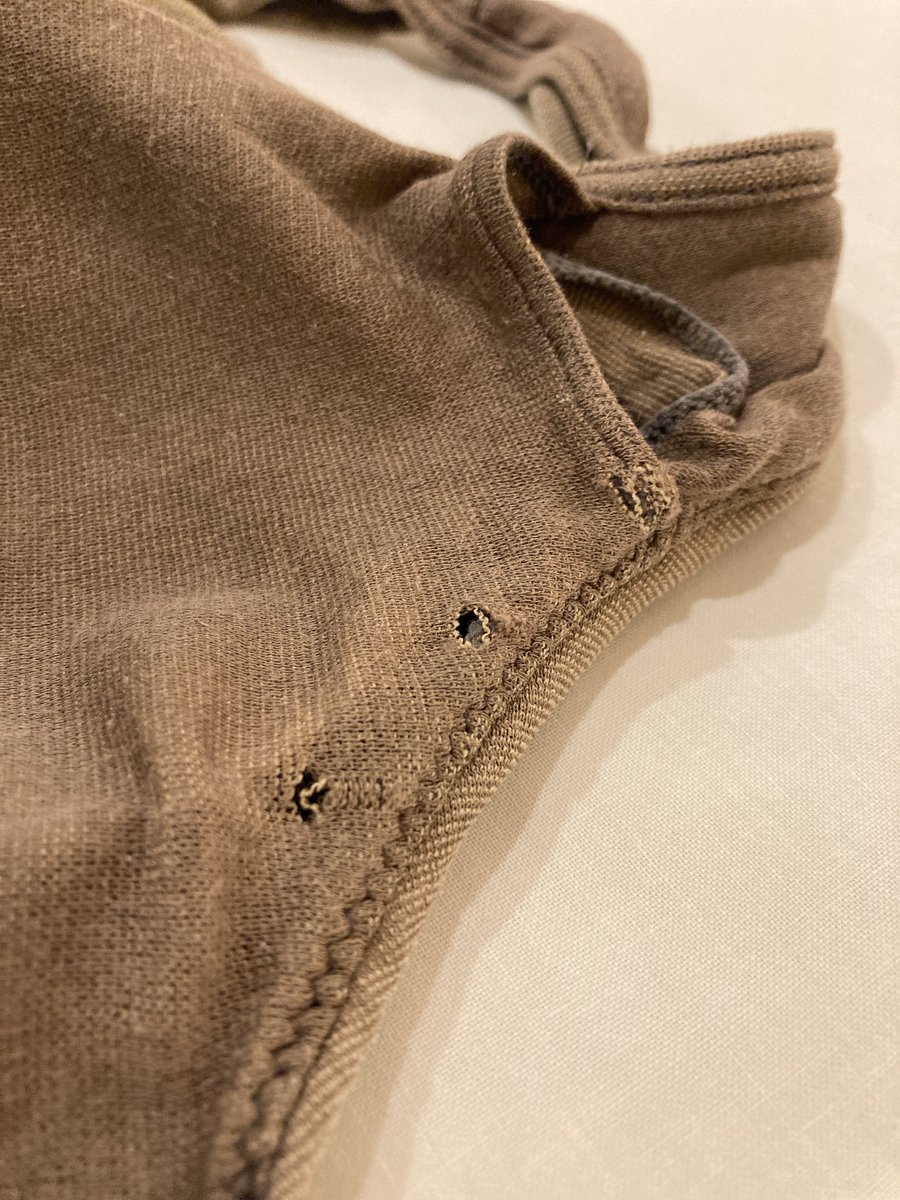 nkhku's tweet photo. #乳がん
#fleep
#フリープ #前開きブラ
早めの術後検診終了。
本当は10月。
問題無し。
ただ主治医とあまり相性が良くないので、浮かれることも出来ずに診察室を後にした。
そんな日に、術後からずっと使っているブラのほつれを見つける。
ぼんやり何かを感じてる。
上手く言えない。 https://t.co/6CHxVSJgWn