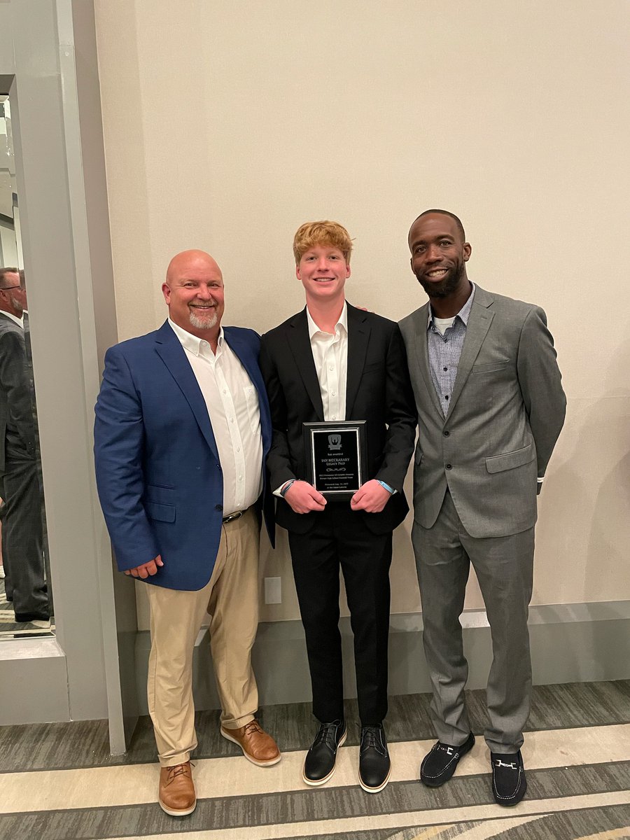 <a href="/timsmith_13/">Tim Smith</a> <a href="/coachmmorrow2/">Coach Michael Morrow II</a> <a href="/HoustonTouchdo1/">Houston Touchdown Club</a> <a href="/IanMcCraray/">Ian McCraray</a> 
Great night at TD Club @Cmac4492 <a href="/LauraMc1973/">Laura McDonald</a>