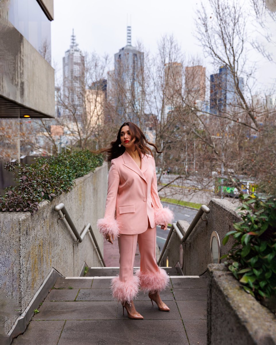 tamannaahspeaks's tweet photo. Missing Melbourne b̷i̷g̷ pink time 💕 https://t.co/PZnlOsq1cI
