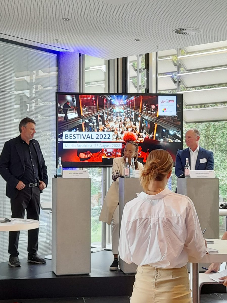 BerlinMeetings's tweet photo. Our #BESTIVAL22 (the international MICE Business Festival) was opened by Berlin’s cultural representative, Jocelyn. At the press conference she described how "Berlin brings emotion and feeling. The joy, the Happiness,... You have all sides of the city." https://t.co/HfHadMW8fd