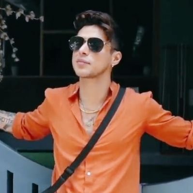 SavageSehajpaI's tweet photo. Pratik x Nick

#PraNic 
@realsehajpal @bliss_pratik 

#PratikSehajpal #PratikFam https://t.co/we1qCoTNVg