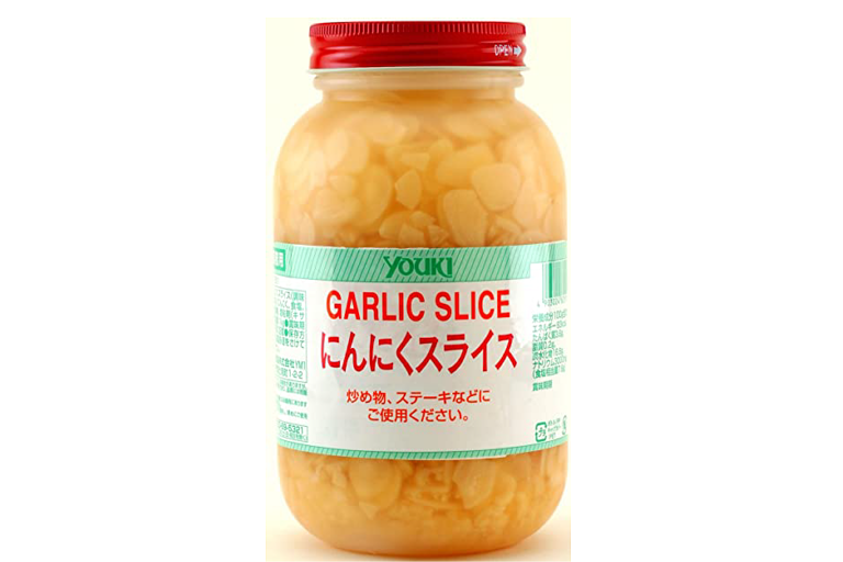 toone1226's tweet photo. イラスト生成AIににんにくスライスぶち込んだらえっちなの返してくれた https://t.co/BJKFFobo1I