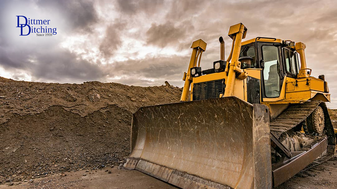 DitchingDittmer's tweet photo. Custom bulldozing Clinton MO is something that can make a landowner’s dreams come true. Whether it's a lake, pond, or just clearing an area of trees for the perfect view.

Contact us today for a free estimate. https://t.co/YVi3cuRSBk #BulldozingCompanyClintonMO #BulldozerServices https://t.co/WxeWWQmiAJ