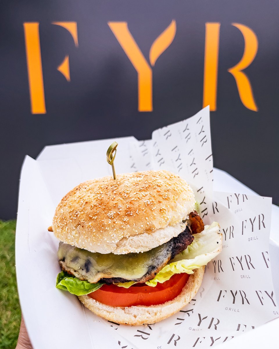 A fantastic burger is a staple of lunch, and here at North Lakes, we like to think ours is pretty delicious! Local Cumbrian beef burger, topped with smokey cheese and burger sauce, stacked with lettuce, tomato and sweet pickle - it's a taste sensation. 

#nationalburgerday