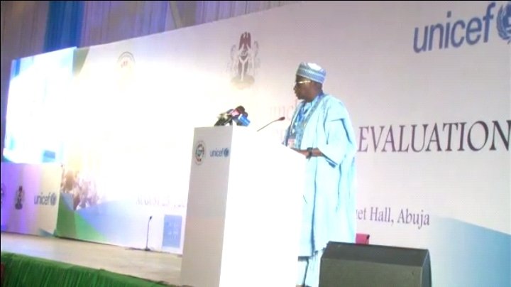 SDGRadioNG's tweet photo. Rep. @FinMinNigeria Dr. Zakari Lawal
giving welcome remarks @ossap_sdgs
Led #LaunchSDG3and4Reports
A first in the Global South! #LaunchSDG3and4Reports #GoodHealth #WellBeing #QualityEducation #SDGNG #SDGEvaluation #Agenda2030 #GovtAtWorkNG #SDGRadio #SDGRadioNG #BeTheFuture https://t.co/4wV6IHhh02