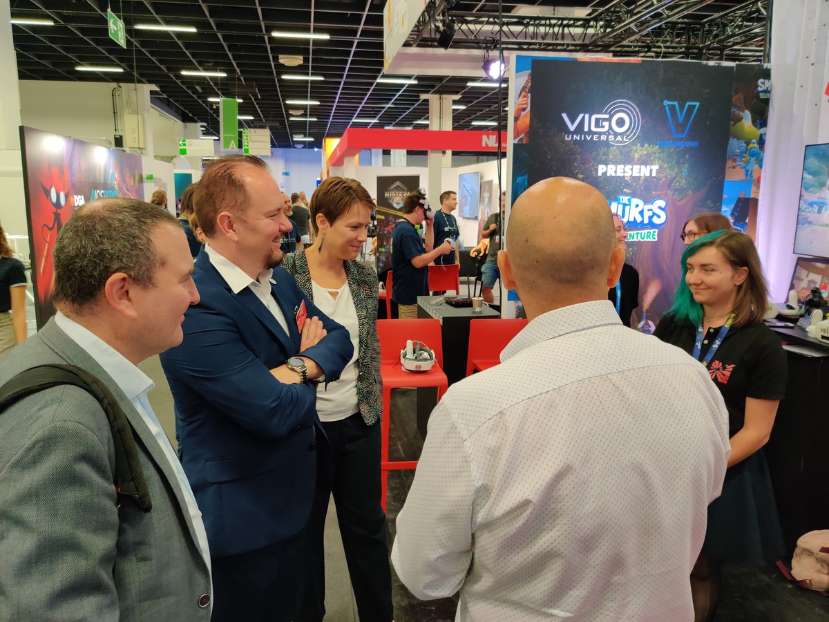 AWEX_Belgium's tweet photo. En direct du pavillion 🇧🇪 @belgian_games 🎮 de la @gamescom 🇩🇪 : Actions #crossmarket avec le #Québec &amp; la #Pologne 🇵🇱, deux poids lourds du #gaming 🌍 !
Thanks for coming 🙏 !
@WALGAbe  @FLEGAvzw @WBI_tweet @BrusselsGames @parpgovpl https://t.co/o06qeFu9Lu