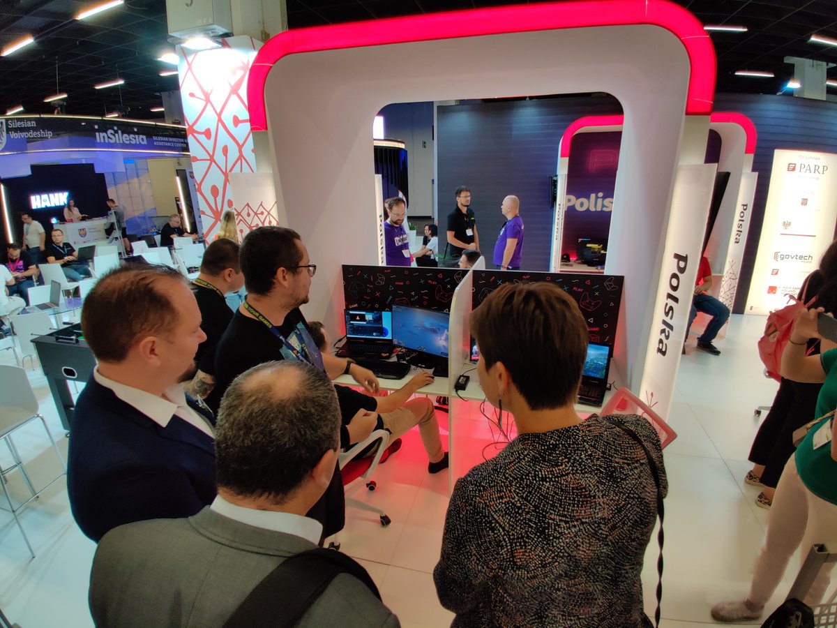 AWEX_Belgium's tweet photo. En direct du pavillion 🇧🇪 @belgian_games 🎮 de la @gamescom 🇩🇪 : Actions #crossmarket avec le #Québec &amp; la #Pologne 🇵🇱, deux poids lourds du #gaming 🌍 !
Thanks for coming 🙏 !
@WALGAbe  @FLEGAvzw @WBI_tweet @BrusselsGames @parpgovpl https://t.co/o06qeFu9Lu