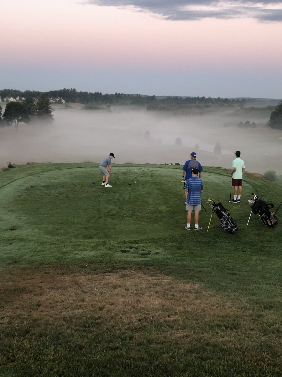 MHSRangerGolf's tweet photo. Another beautiful morning here at Merrimack Valley Golf Course. First day of competitive match play for #RangerGOLF  @methuensports https://t.co/BVWOSjGhPi