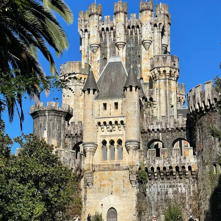 SergioVDiaz's tweet image. 📍 Castillo de Butrón - Gatika.

Lugar de cuento que habla de cruentas batallas y de una casa-torre que se convirtió en castillo.🏰

#Turismo #PaísVasco #Gatika #Castillo #Butrón #Patrimonio #Naturaleza