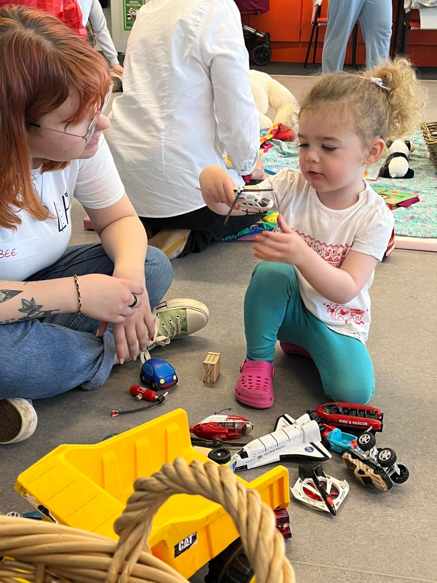 The focus in further education training for early years is child-centred - Peep offers a practical solution which equips students with the skills to work with parents &amp; carers alongside the child &amp; <a href="/AyrshireColl/">Ayrshire College</a> is leading the way. Read more: peeple.org.uk/ayrshire-colle… #earlyyears