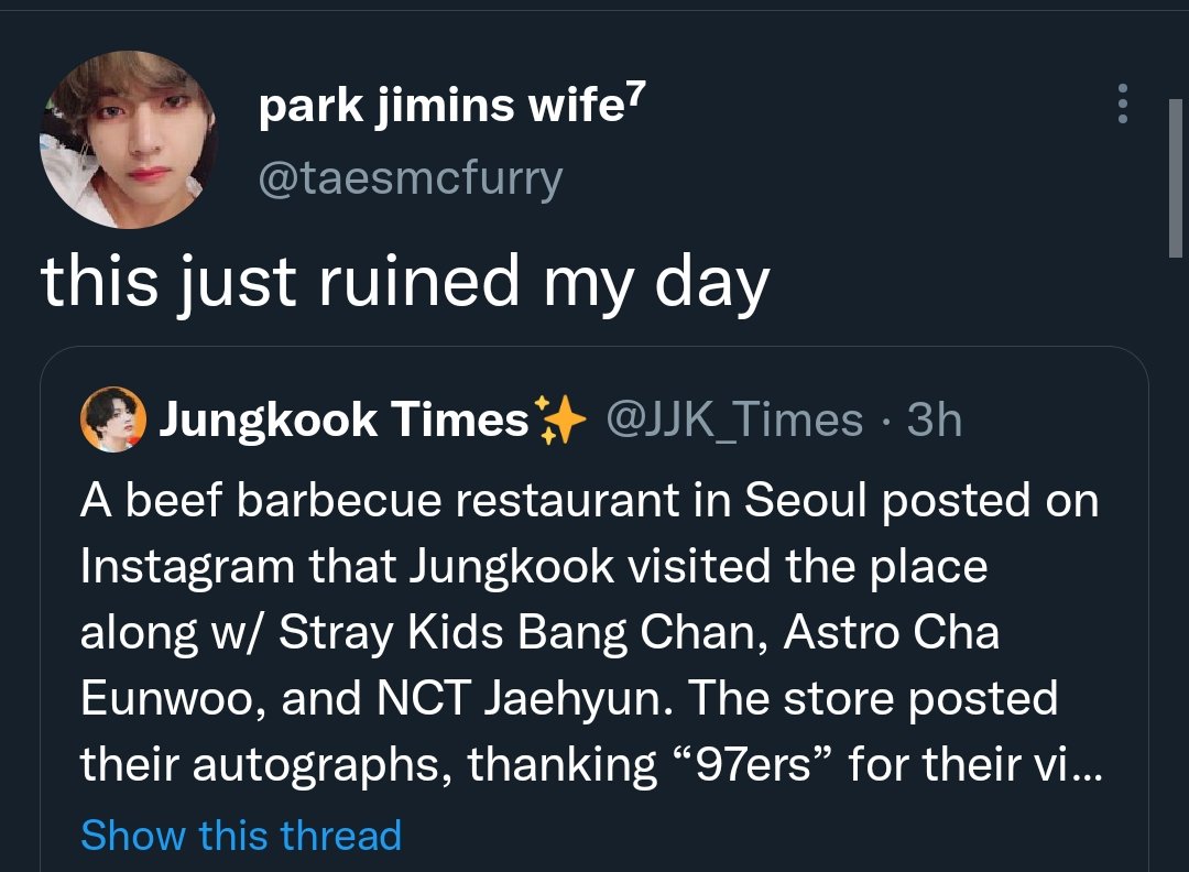 wolfjeongfiles's tweet photo. Honestly Bang Chan is the only idol I know who'd get jumped for having friends. https://t.co/e797D3vY8e