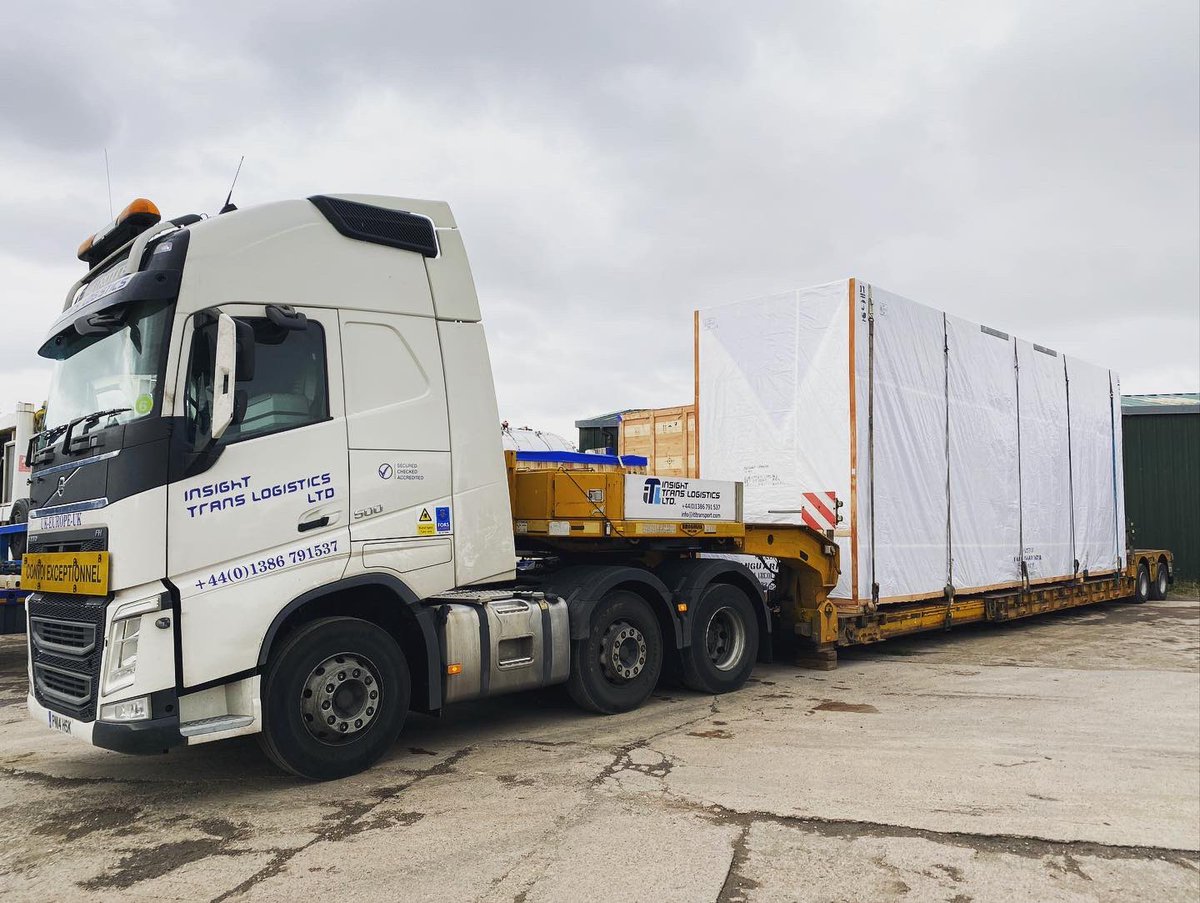 InsightTrans's tweet photo. Yet another tall load! Our low loaders and waterdecks constantly proving to be an important piece of equipment! 🚚#abnormalload #transport #highload #oog #bighaul #lowloader #logistics #heavytorque https://t.co/C35gpRHvUN