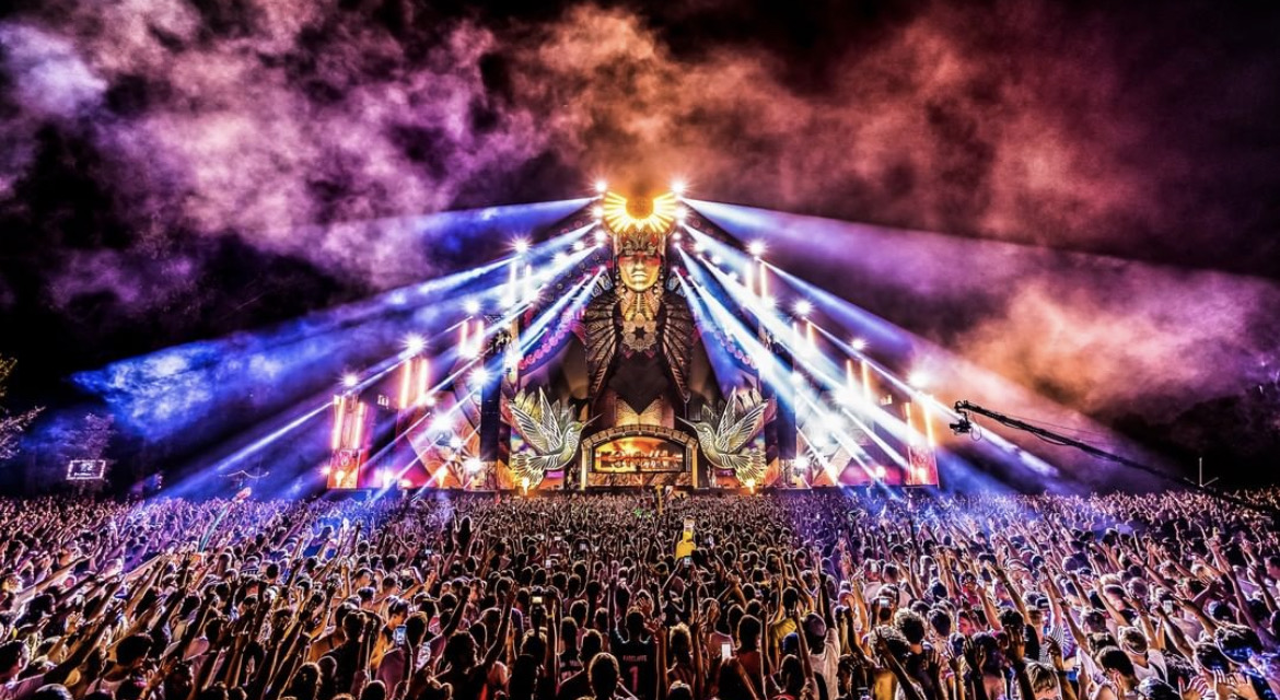 The holy grounds of <a href="/mysteryland/">MYSTERYLAND</a>  open up soon! Can't wait to be back here with BMA Services l Team Artist Drivers. 📸 by Mysteryland