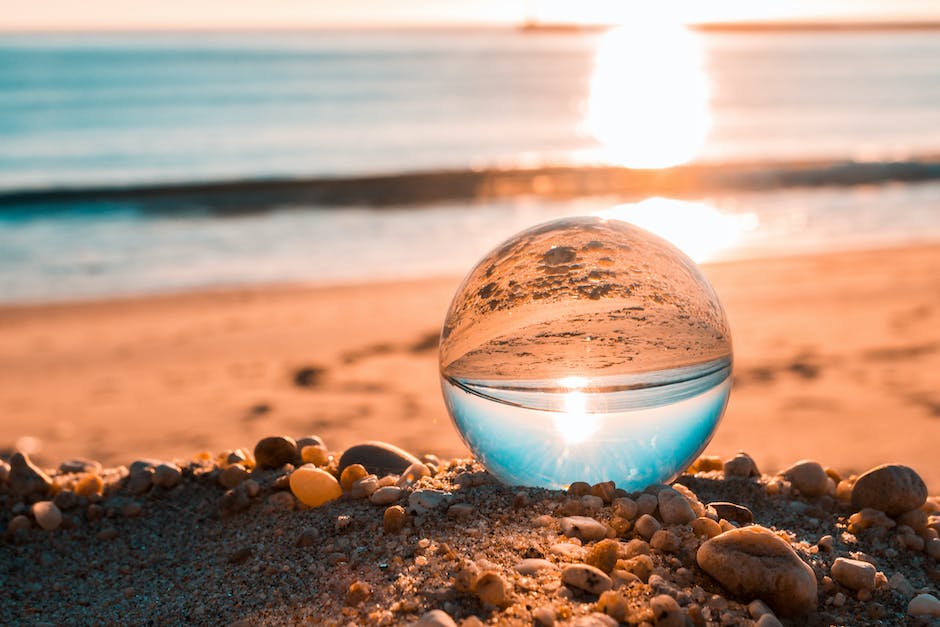 ArranCottages's tweet photo. Book on line and check availability on our easy view calendar for all our properties.  Travelling solo or sleeping up to 10. Most properties are pet free for those of you who have allergies.

#arran #wearearran #petfree #allergies #holiday2023

https://t.co/xpEPKn99T8 https://t.co/1VdBhz9fAA