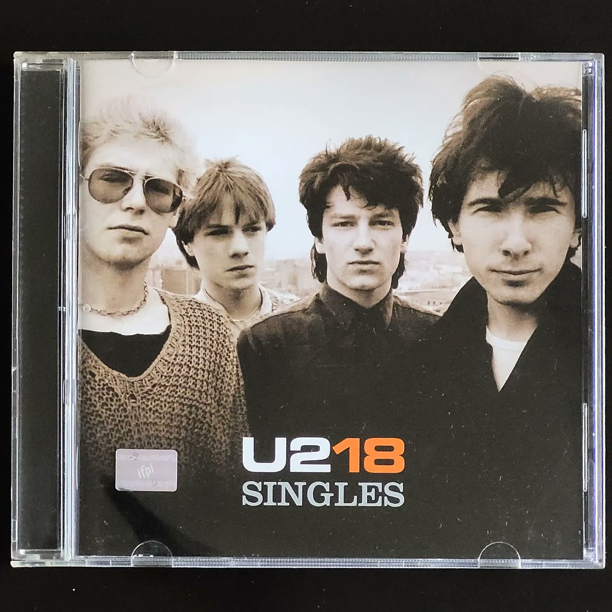 U2collections's tweet photo. U218 Singles
🇦🇷 | 2006 | 💿 CD
#U2 #U2Collection #U2Collector #Collection #Bono #TheEdge #LarryMullenJr #AdamClayton #CD #CDs #CDCollection #CDCollector #U218 #U218Singles #Argentina #00s #Single #Singles #Compilation https://t.co/VbB69jJuPg