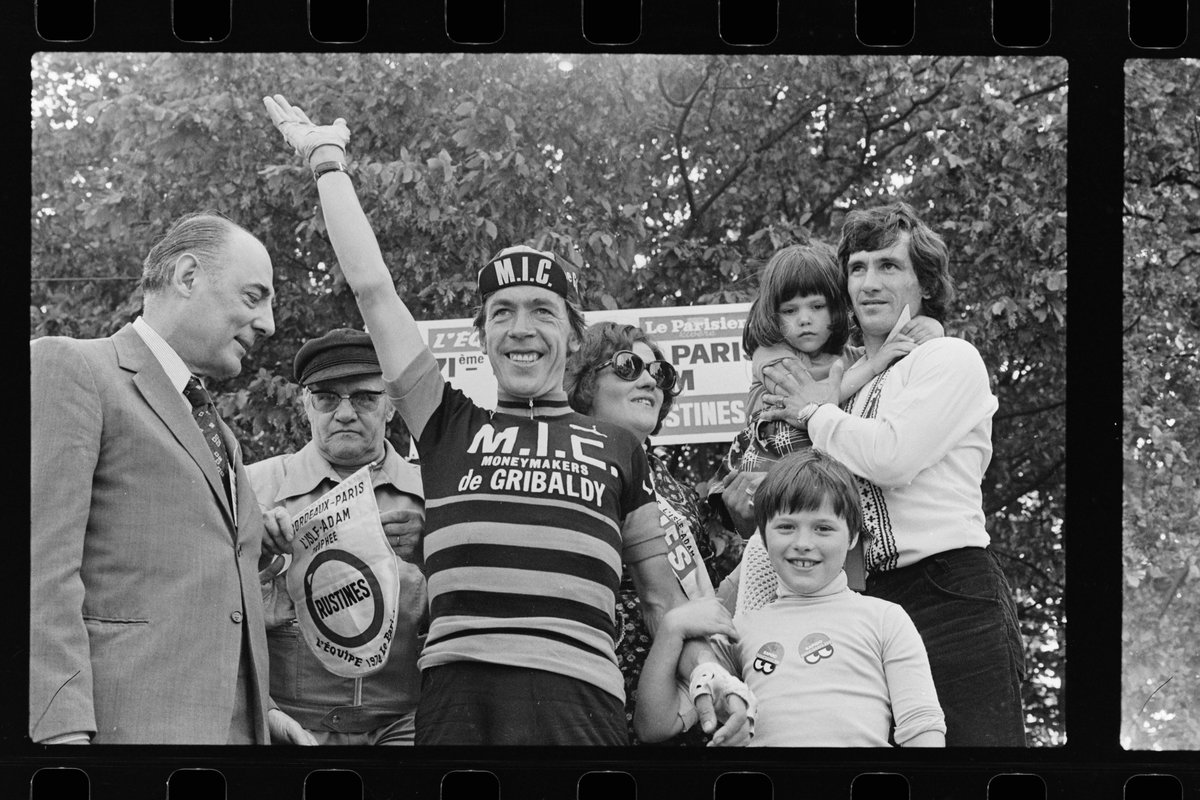 KOERSmuseum's tweet photo. RIP Herman Van Springel, Mr. Bordeaux-Paris
(foto's uit Etappe #06 - Jeroen Hanselaer & Maurice Terryn) #koersmuseum #vanspringel #bordeauxparis #cyclinginflanders https://t.co/5uRT03vbET