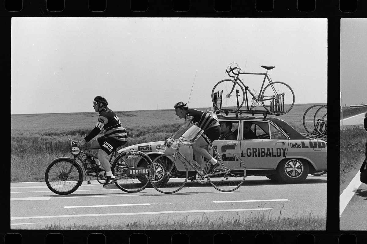 KOERSmuseum's tweet photo. RIP Herman Van Springel, Mr. Bordeaux-Paris
(foto's uit Etappe #06 - Jeroen Hanselaer & Maurice Terryn) #koersmuseum #vanspringel #bordeauxparis #cyclinginflanders https://t.co/5uRT03vbET