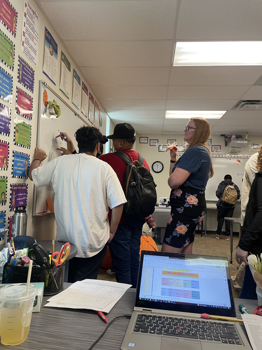 FuncionallyRuiz's tweet photo. My daughter surprised me by dropping off a Starbucks and staying to watch a #buildingthinkingclassrooms class. She was amazed that so many #freshmen were working simultaneously and that I could meet with and talk to each group! #routine #weregettingthere #loveshowingoffmystudents https://t.co/lAr6rJ5XTh