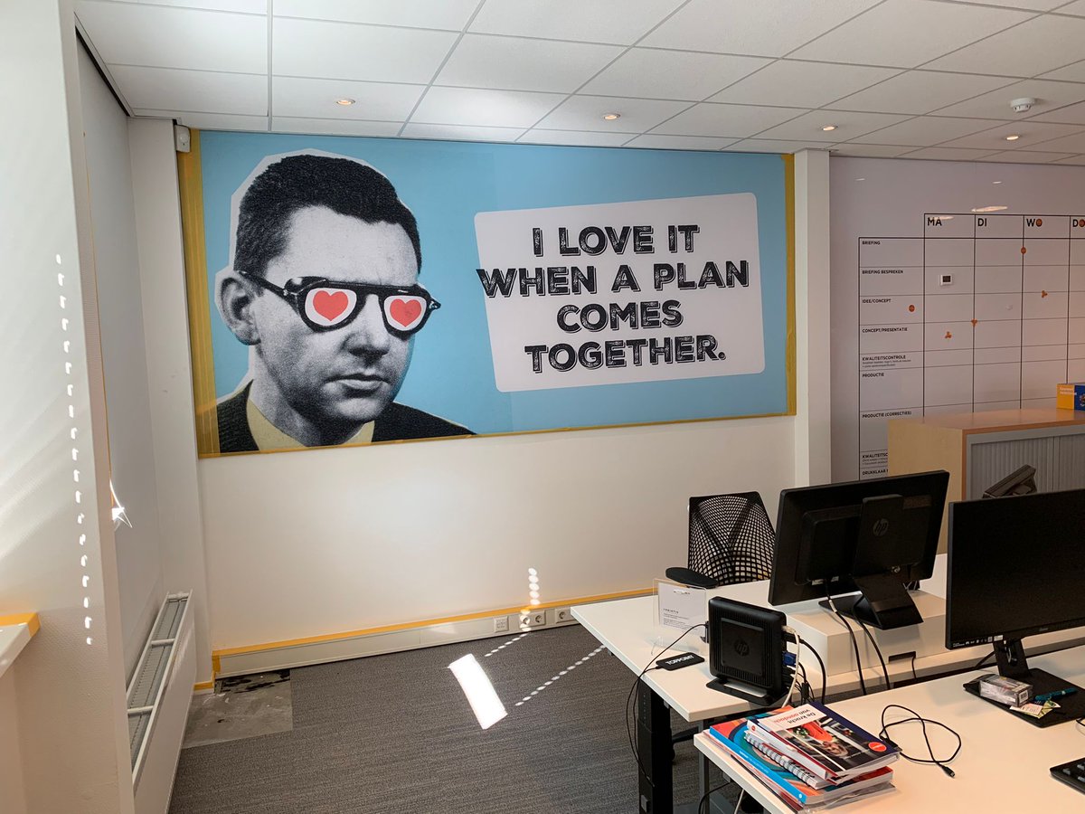 Hokra vernieuwt!

Dit keer ons kantoor. Een likje verf hier, nieuw kleurtje daar. We steken onze werkplek in een heel nieuw jasje. Creatieve concepten en de beste oplossingen worden namelijk niet bedacht in een stoffige omgeving 😉.

#hokra #verven #verbouwen #creatief