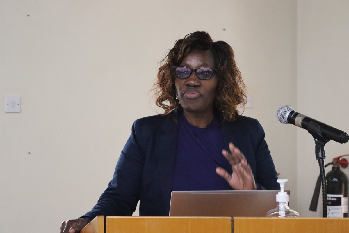 AfricaLics's tweet photo. Dr Ann Kingiri currently speaking on the pilot course on PHD supervision and mentorship strategies.
 #VFP2022 #workshop #phdstudent #mentorship #strategy https://t.co/ORY3twl4JN