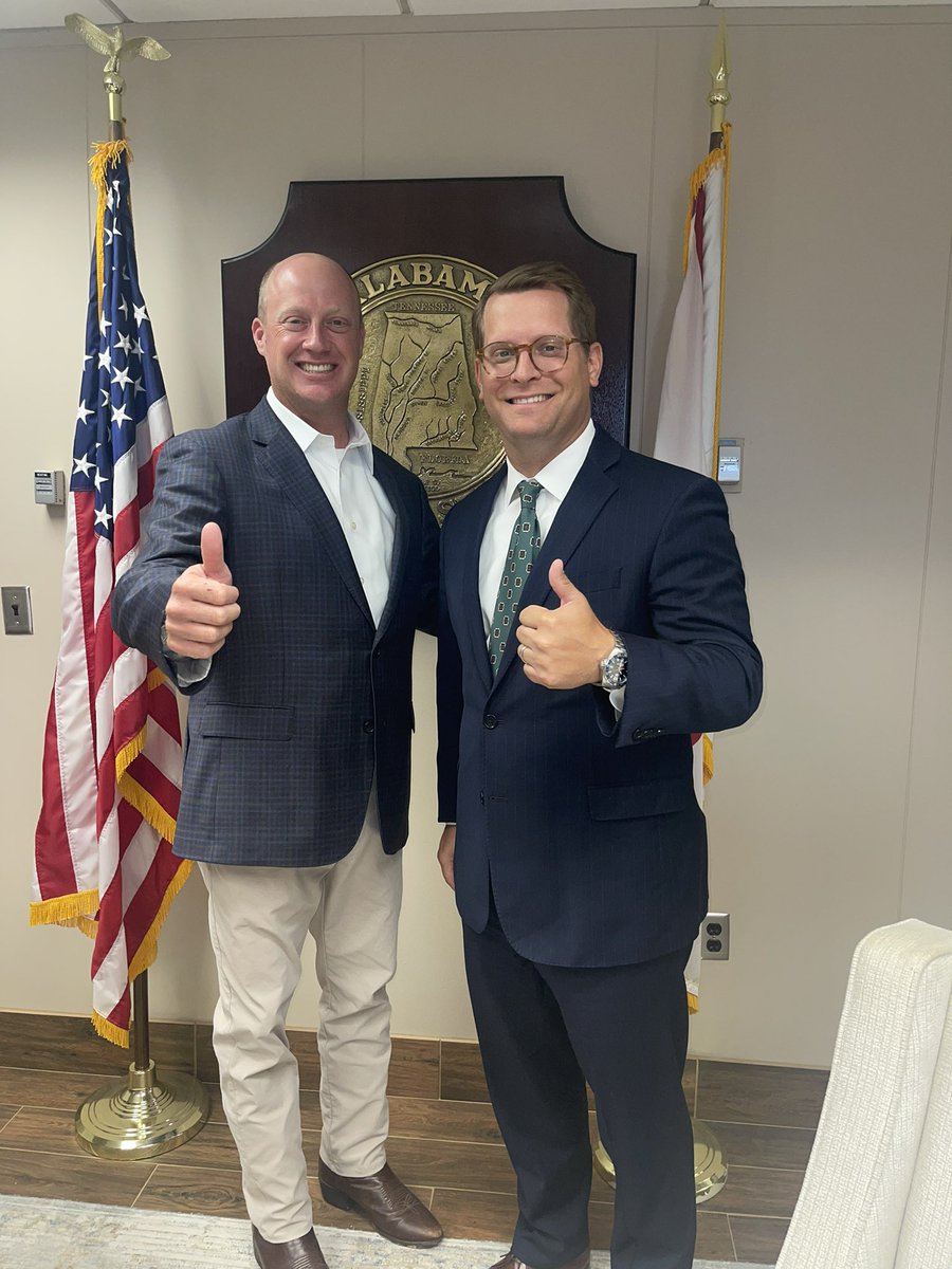 willainsworthAL's tweet photo. Jess Skaggs has already accomplished great things at a young age, and I am proud to announce he will become my office’s Chief of Staff on October 1.  His success in drafting and passing 22 bills that have made Alabama the nation’s most welcoming state for military families https://t.co/OOQYWTK9a0