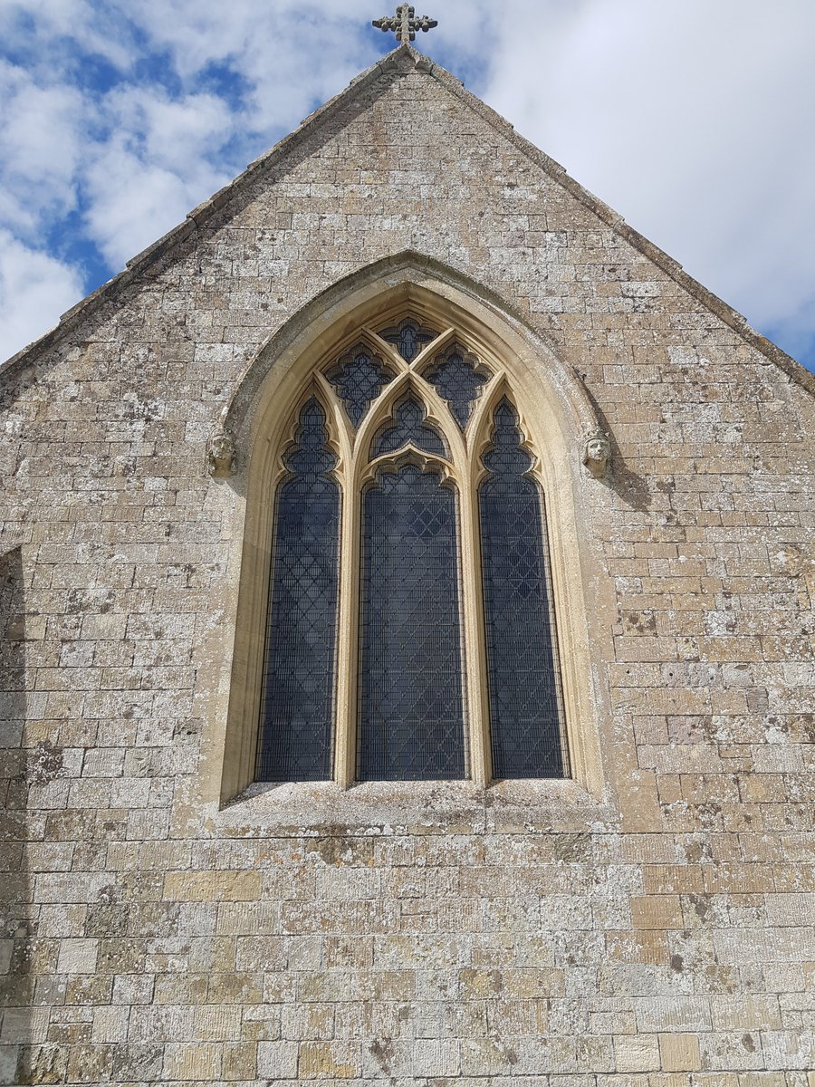 KingJohnsHouse's tweet photo. What does #TheTwitterMouse do when she is on holiday? Visits other #Museums and #HeritagePlaces, obvs. #HeidiMouse really is a dedicated #HistoryMouse. Where is this? Look! Two-centred arch. #TheTwitterMouseOnTour, are you ready for this? @moreTestValley @Visit_Romsey https://t.co/OxD8i3XkJZ