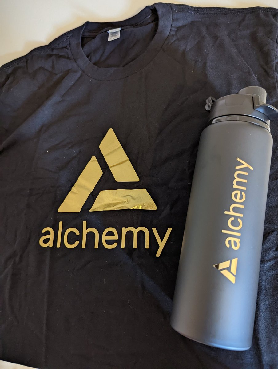 gonz0comar's tweet photo. Got swag from @AlchemyPlatform thanks guys! https://t.co/SmzbprgwTW
