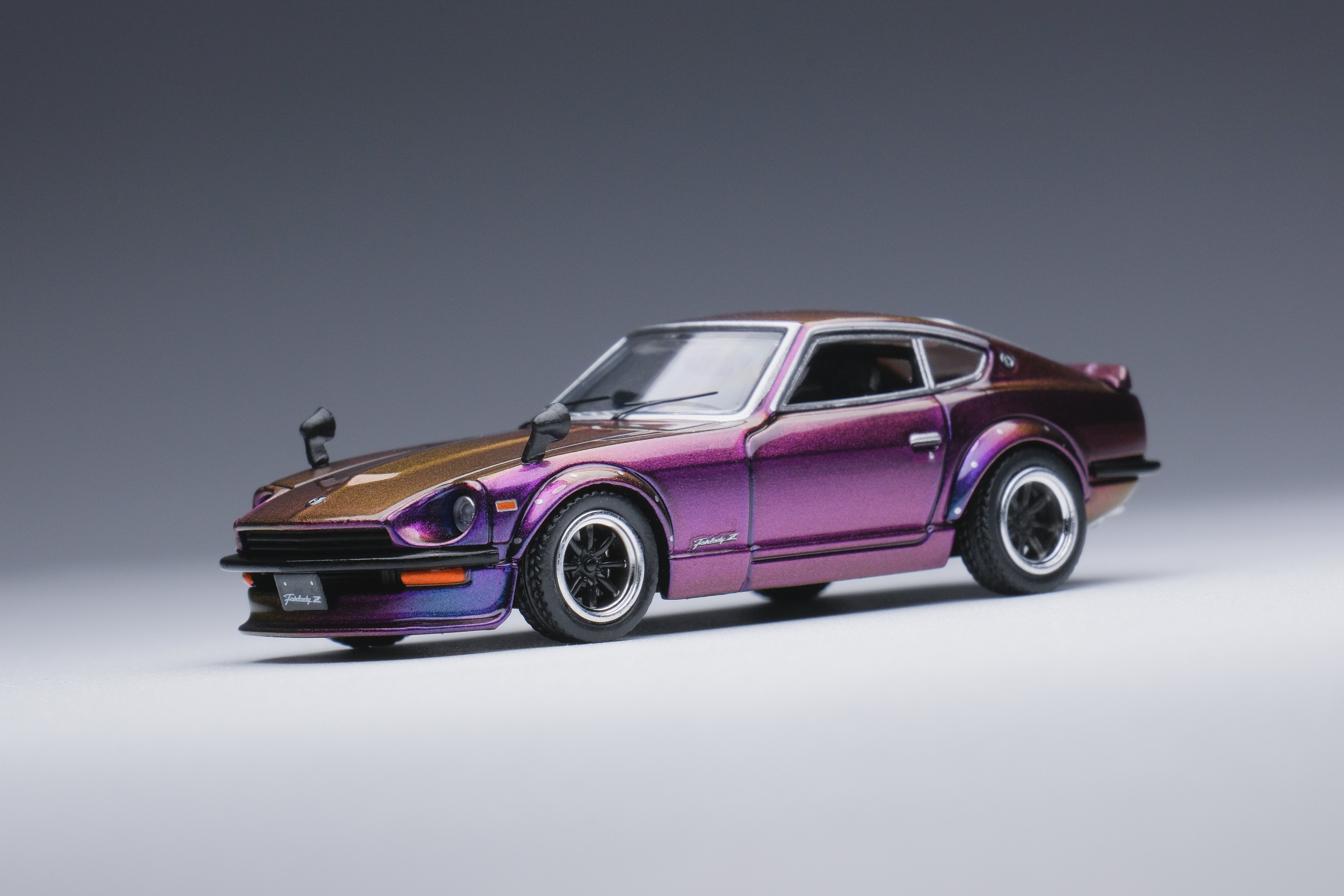 Inno Models 1/64 ニッサン フェアレディ Z (S30) ミッドナイト