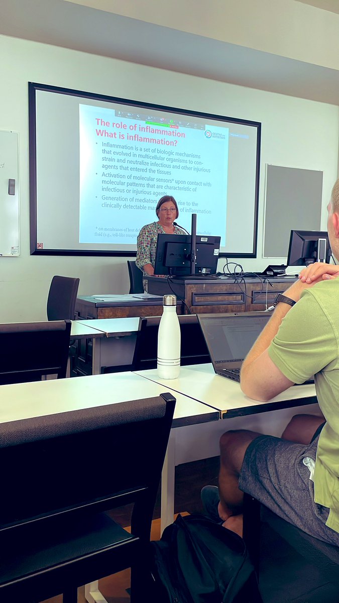nih_physicperf's tweet photo. Head of the #NutriNOR PhD research school, of which @nih_sognsvann are collaborators, Jutta Dierkes lecturing on #malnutrition in chronic diseases at the Nordic Nutrition Summer School. #nutritionsymposium https://t.co/jshy1MDiah