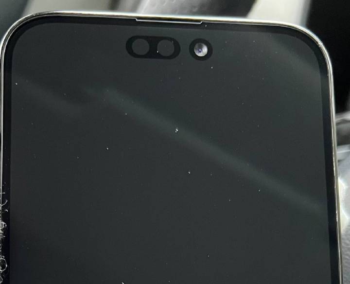 UniverseIce's tweet photo. iPhone 14 Pro dummy https://t.co/vjKlImLufN