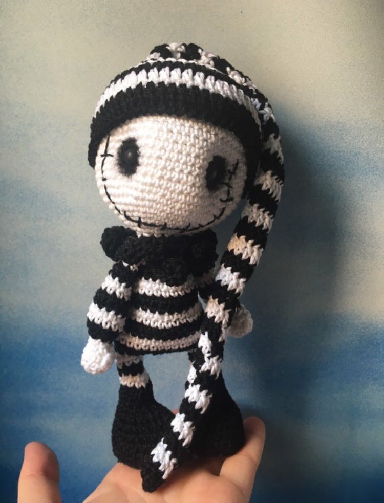 CitraDolls's tweet photo. I got my first Skeleton order on my website today. These guys get super popular in the next few months so make sure you get in early before the rush https://t.co/8WVrGhhUQ5 #MHHSBD #Halloween #Halloween2022 #gifts #gothic https://t.co/wKnP4GPkR4