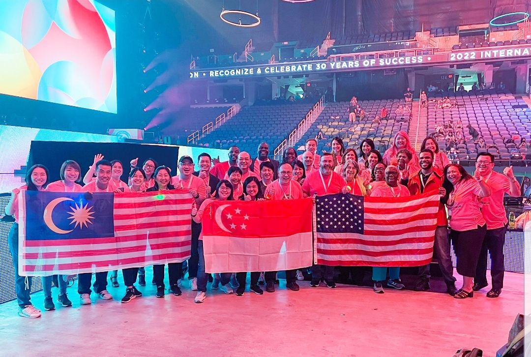 progres4succes's tweet image. Just call me Mr. International… Great seeing the team in person from the other side of the globe! Serving web solutions for medium and small business owners in eight countries. #progress4successmarketing #MAIC2022