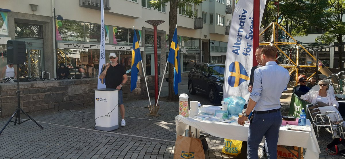 Allan Jönsson håller tal i Helsingborg