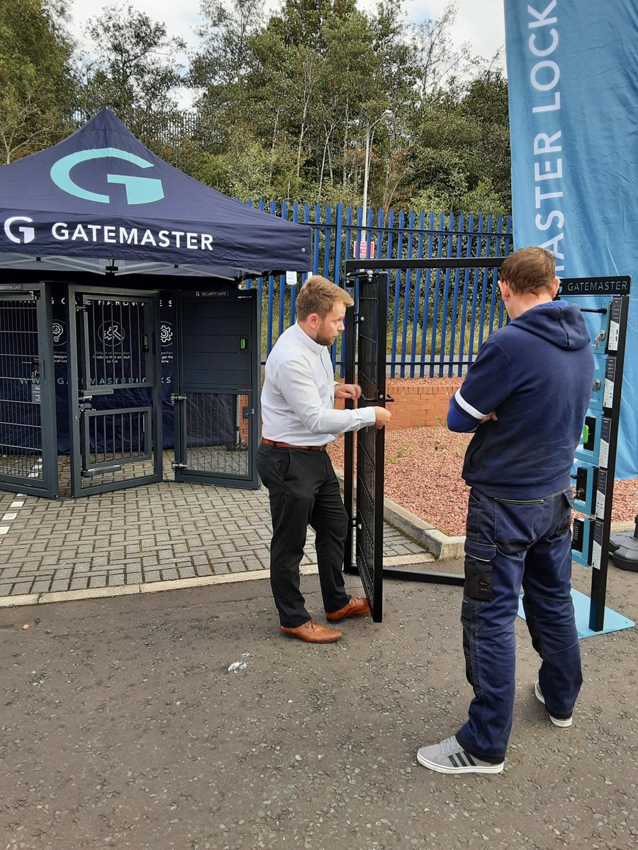 fh_brundle's tweet photo. Gatemaster is at our Glasgow branch until 2.30 pm today!
Join them for live lock demos, free refreshments, and top tips on all things gate hardware from Toby Roberts-Davies.
#gatehardware #customerengagement #fhbrundle #gatemaster https://t.co/MruToYAprE