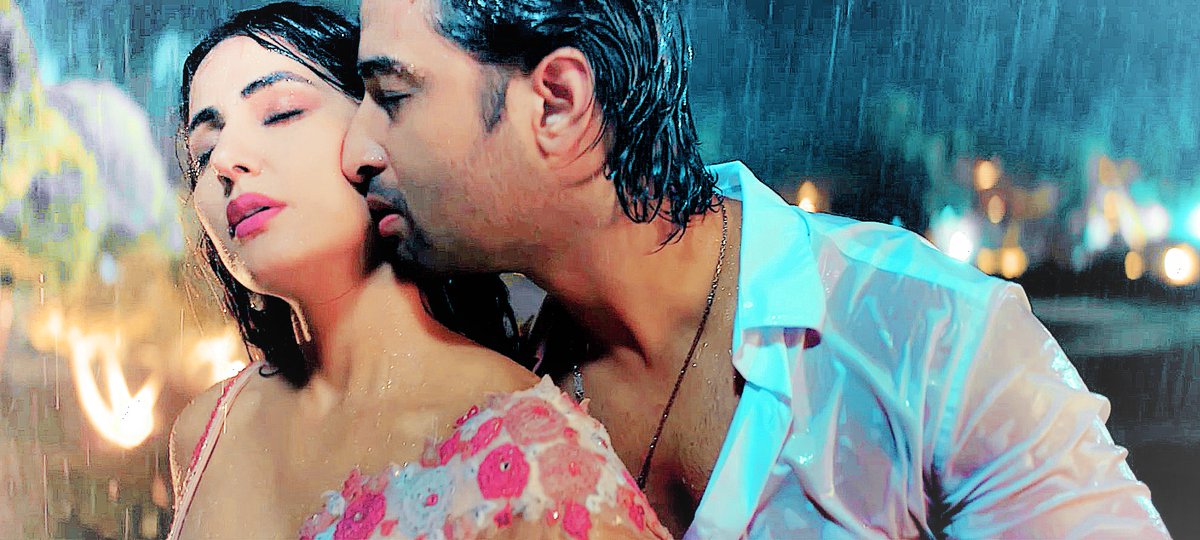 promacreation's tweet photo. Fire on Water 
@eyehinakhan @Shaheer_S 
#Runjhun https://t.co/hDw4AzOutr
