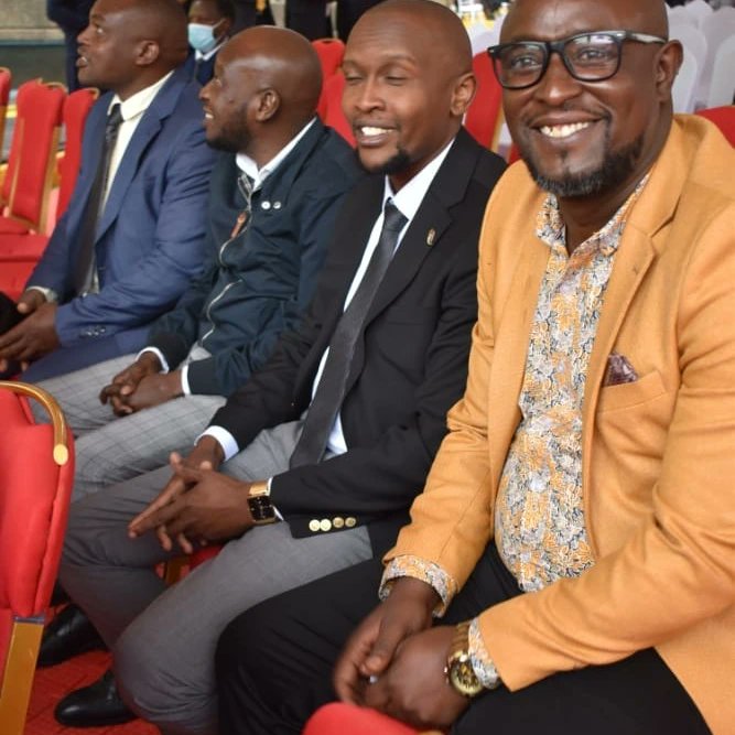 clement_kamaru's tweet photo. During the swearing-in of Nairobi Governor H.E. @SakajaJohnson and Deputy Governor James Muchiri at the Kenyatta International Convention Centre, Nairobi County. https://t.co/cUBcHUEoYg