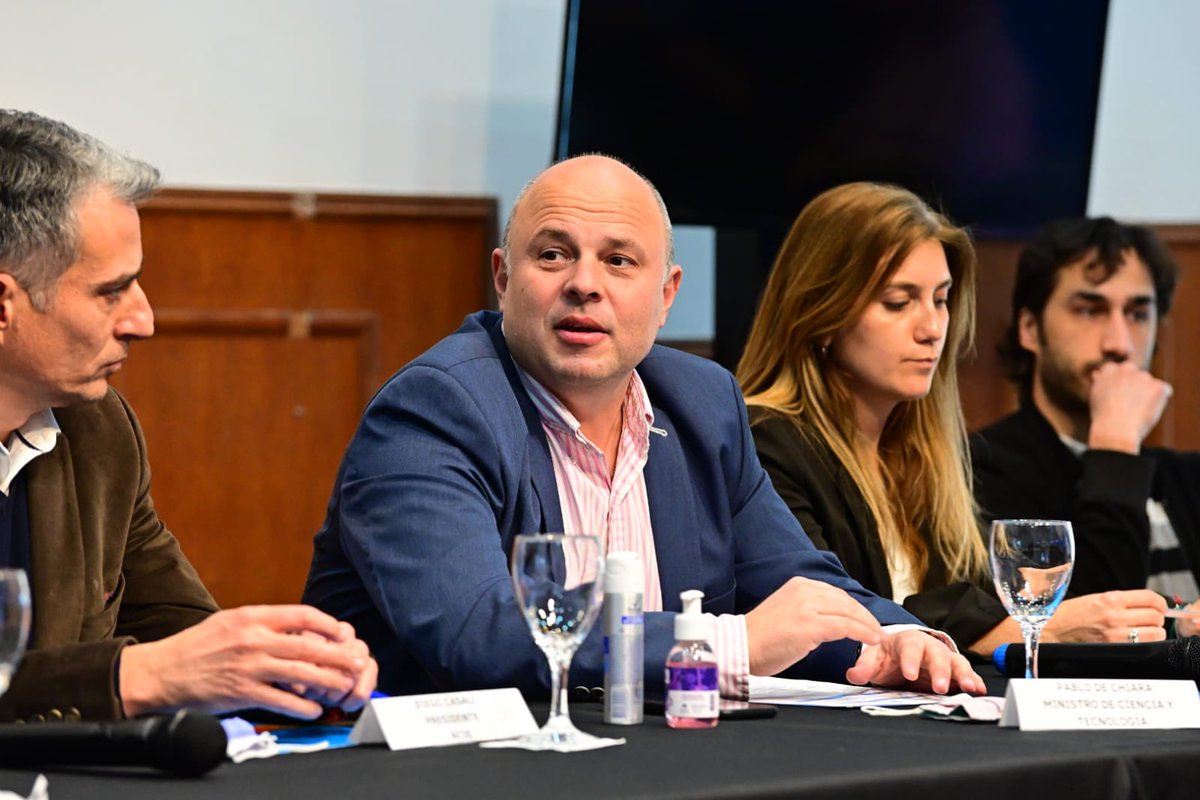 📍En Córdoba, la #EconomíaDelConocimiento no para de crecer.

👉 15 empresas recibieron su placa de incorporación al régimen provincial de promoción. Ahora gozarán de estabilidad fiscal, exenciones tributarias y subsidios para capacitación e incorporación de puestos de trabajo.