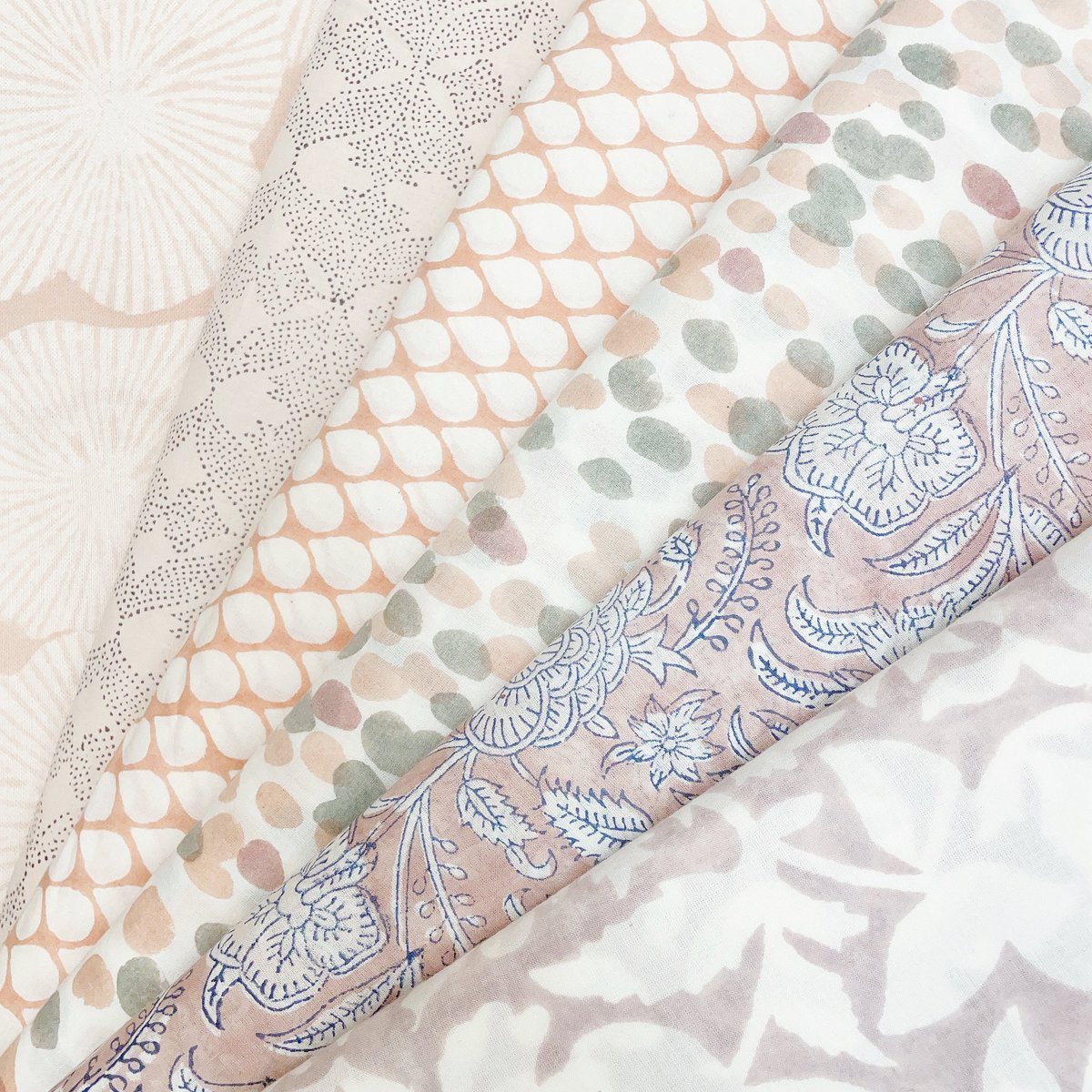 meg_humongous's tweet photo. ほわほわソフトカラー🍦
#beige #pinkbeige #lightgray #softcolors #newtralcolors https://t.co/ASGoE6vVii