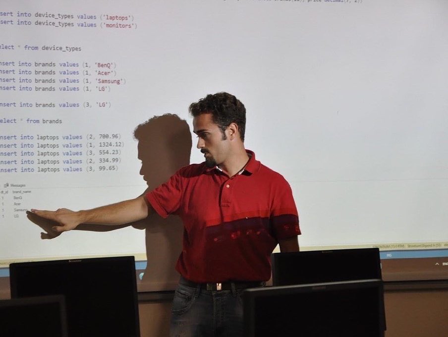 Cacttus_Sha's tweet photo. It was a pleasure to have @UNDP_Kosovo and GIZ Kosovo in a joint visit at CACTTUS Education &amp; CACTTUS, as part of "Digital Skills Programme". 
During this visit, the students shared with the attendees some presentations of their work carried out during these trainings. https://t.co/mjbNJrQtXI