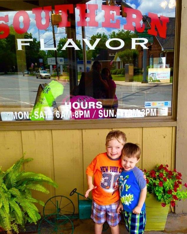 TwoSouthernChks's tweet photo. We took the boys to #SouthernFlavor in #CaveSpringGA in June.  It had been 7 years since we last went there to eat. The staff was super friendly &amp; served us quickly. The food was even more scrumptious than we remembered it. It was like coming home. #TastyTuesday #restaurantreview https://t.co/YHkmAXHAvQ