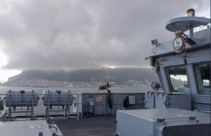 AOP 22 are undergoing Initial Sea Time on board Offshore Patrol Vessels @HMS_Forth in the South Atlantic and @HMSTrent in the Mediterranean. Over 3 weeks the OCs will spend time in every department to learn about how @RoyalNavy warships function. ⚓️📡