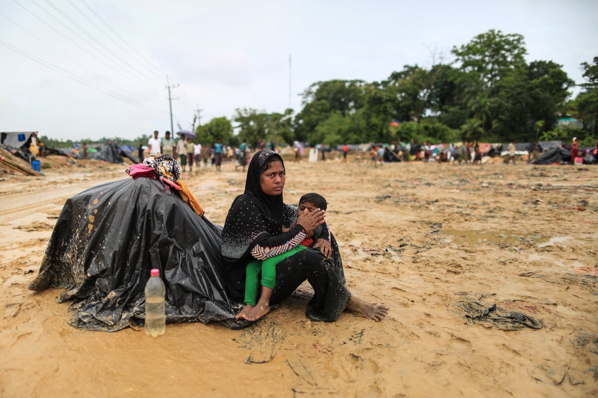 AJEnglish's tweet photo. Rohingya refugees mark fifth anniversary of their mass forced exodus from Myanmar to Bangladesh today - as the US, the EU and other Western nations pledged to continue support ⤵️

— in pictures https://t.co/JQdEnP5SUX https://t.co/90DPIVeVDZ