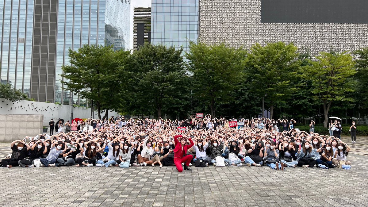 BPM_HSW's tweet image. [#하성운] 📸

220825 엠카운트다운 미니 팬미팅 완료✌️

든든한 하늘 여러분 덕에 오늘도 성운이는 하늘 테라피 성공❤️
가까이서 소통할 수 있어서 더욱 뜻깊었던 순간이었어요🥰
앞으로도 하늘이랑 성운이랑 우끼행💕

#HASUNGWOON #Strange_World