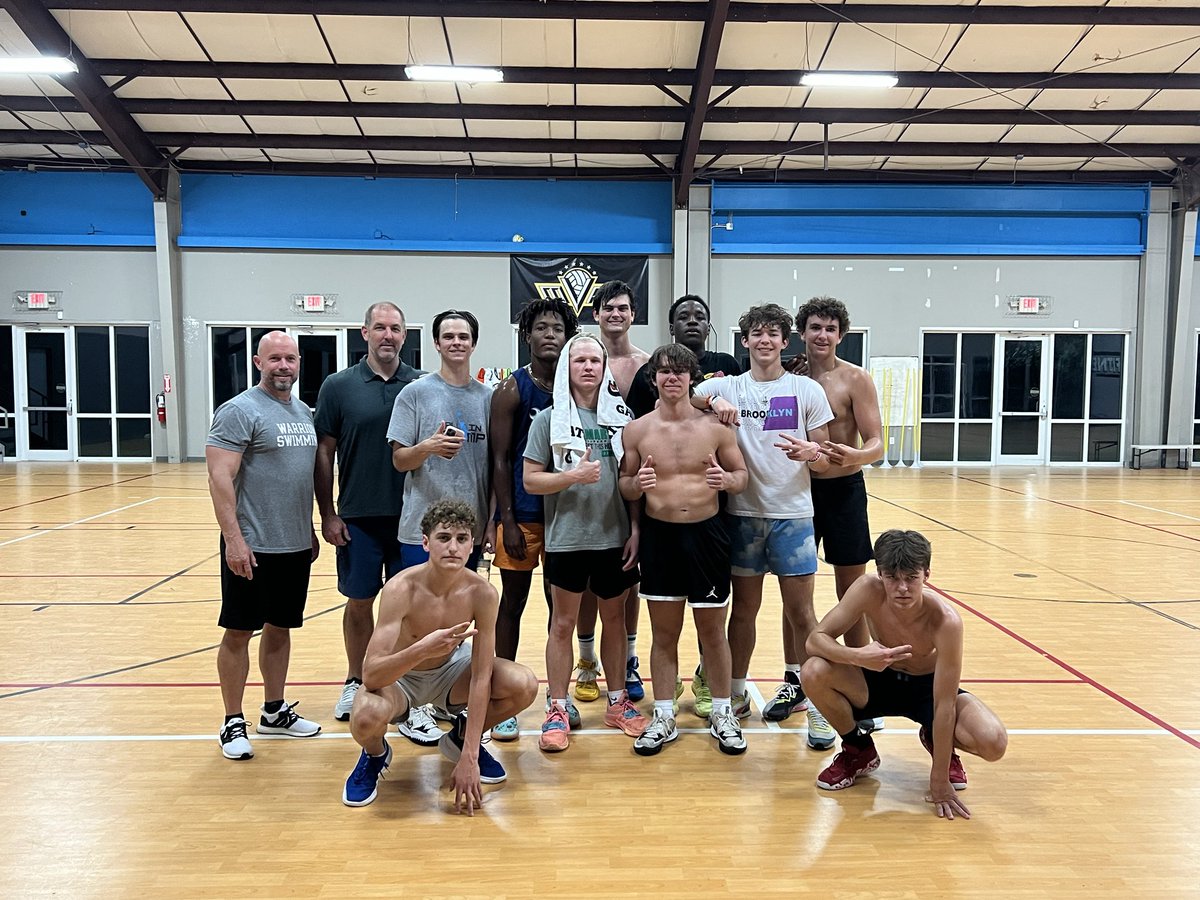 Last practice of the season. Lowcountry Storm 2023 heading to Big Shots Rock Hill finale this weekend. If you like to watch good hoops these guys won’t disappoint. Love this team Thanks ⁦<a href="/BigShotsGlobal/">BIG SH🏀TS</a>⁩ ⁦<a href="/PrepHoopsSC/">Prep Hoops South Carolina</a>⁩ ⁦@landsharkhoops⁩ ⁦<a href="/WandoBasketball/">WandoBasketball</a>⁩