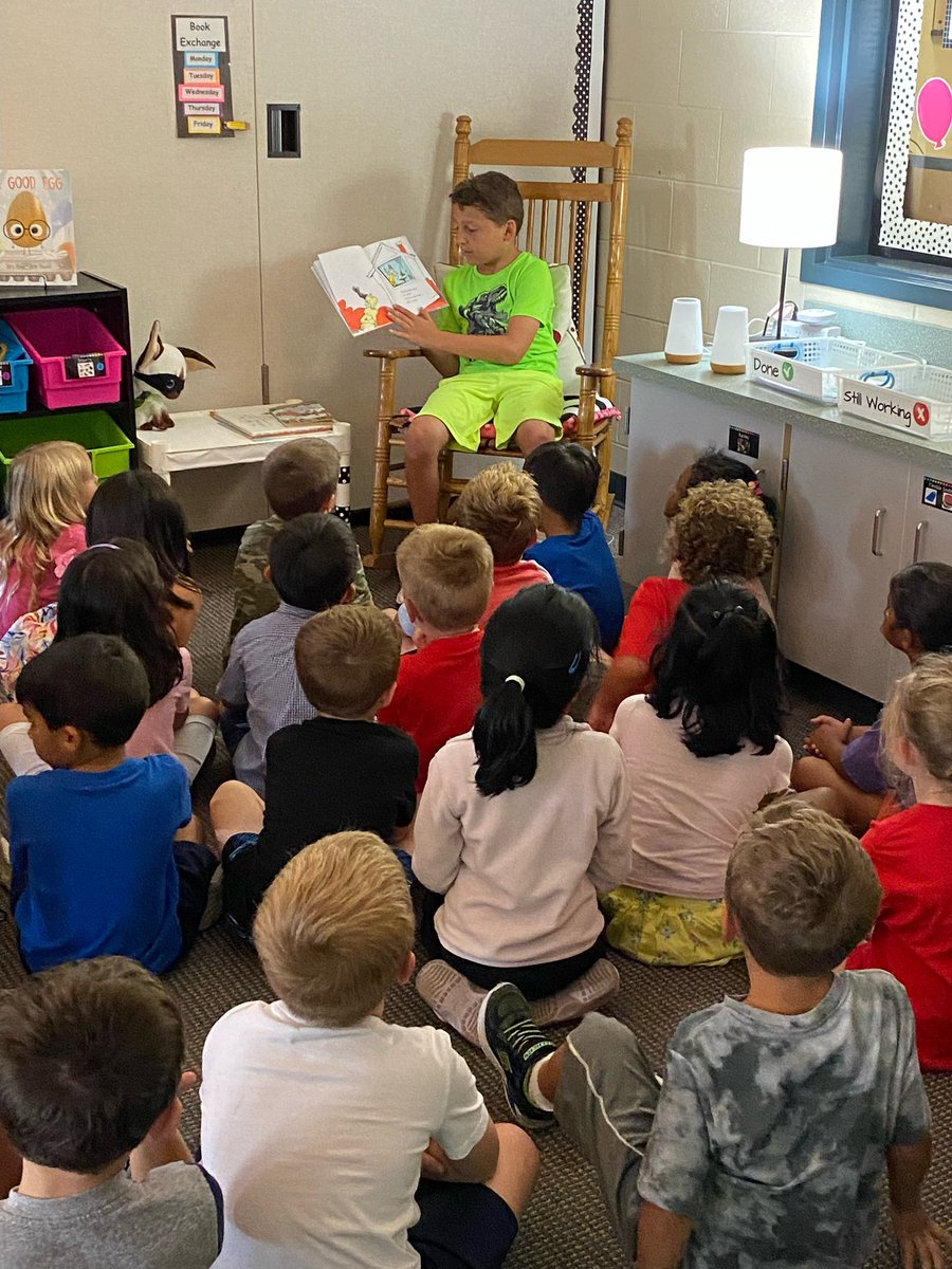 ms_caffeinated's tweet photo. Thank you @owenssre for letting my fifth grader read to his little brother’s class! I love watching our Rockets lead! #leadersinthemaking @SmokyRow1 @myccs ❤️🚀💙 https://t.co/ihUMOswKp8