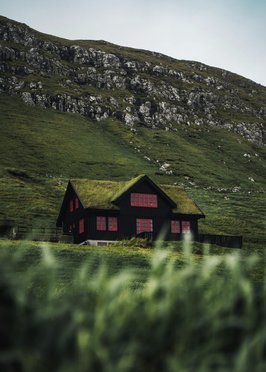 ZirveyiG's tweet photo. Evet tam olarak şuralar da dinlenmeye ve her şeyden bir süre uzaklaşmaya ihtiyaç var.
Fotoğraflar: Pexels'tan Stijn Dijkstra'ya ait.
#Nature #FaroeIslands #Doğa #Deniz #Yeşil #Sakinlik #Relaxing #Rahatla #kesfet https://t.co/vEQ8KwiveK