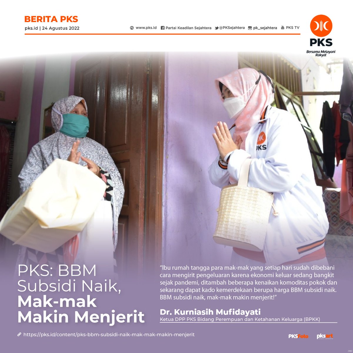 zaky_andy's tweet photo. Kasian rakyat kecil yang masalah perekonomiannya belum selesai kena imbas covid19. Lempar2 bingkisan ke jalan ga menyelesaikan masalah mereka.
#PKStolakkenaikanBBM https://t.co/TcsRWagCvi